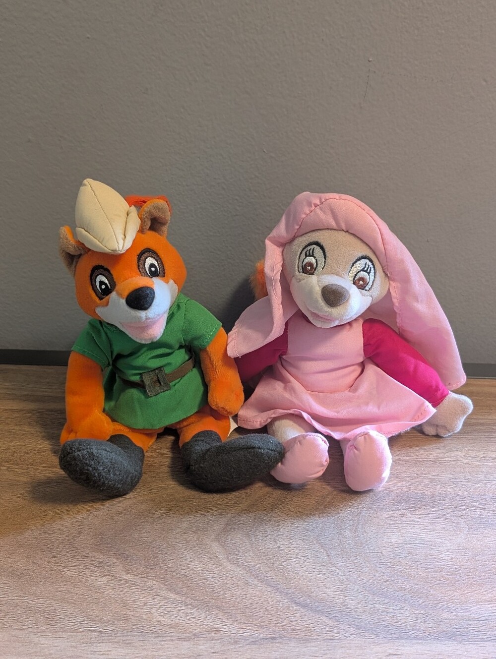 Disney Vintage Fox  Robin Hood & Maid Marion Beanie Plush Disney Store Set